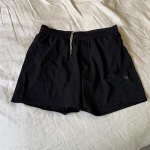 VUORI DOMAIN Black Athletic Shorts